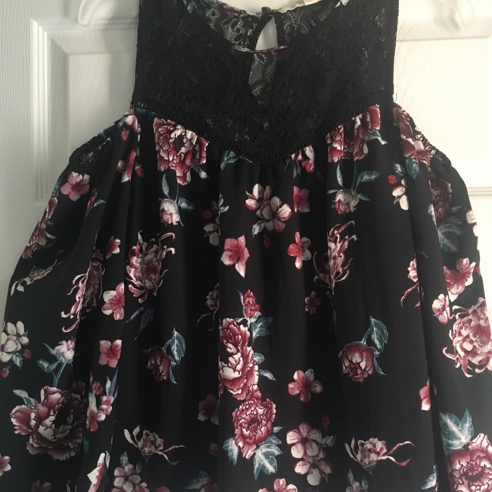 Rewind Cold Shoulder Flowered Blouse